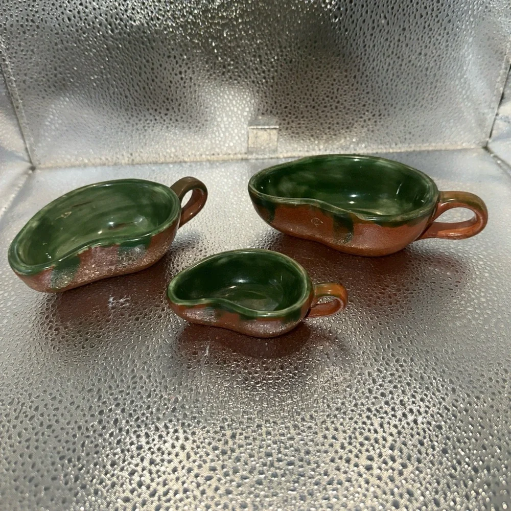 Williams Sonoma Green and Brown Ceramic chili peppers Dish Trio